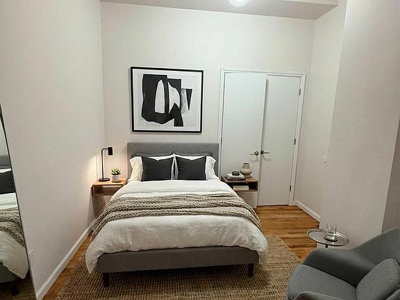 5th image of 112 Lincoln Ave APT 121