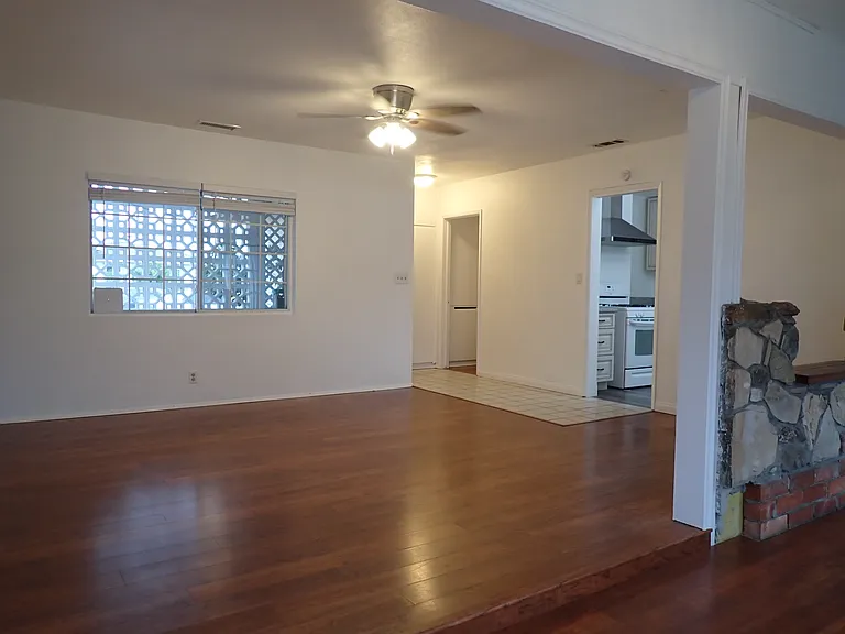 13461 Galway St — Photo 3