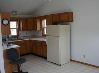 10 S Kenworthy St, Valparaiso, IN 46385