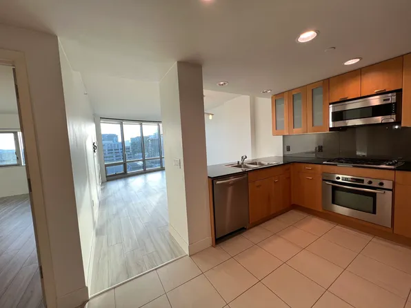 333 1st St, San Francisco, CA