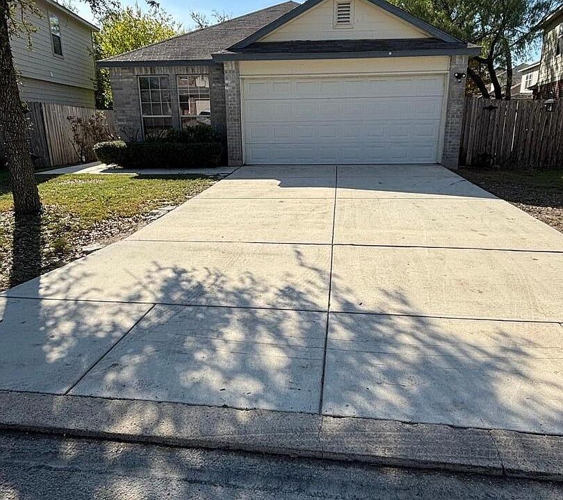 1st image of 10246 ROSEANGEL LN