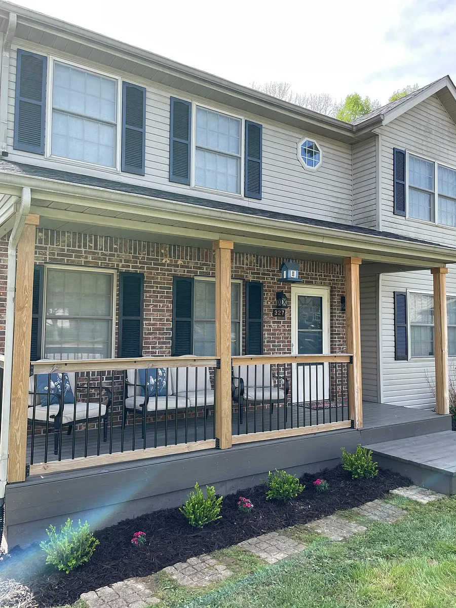 Building Photo - 327 W White Pine Ct