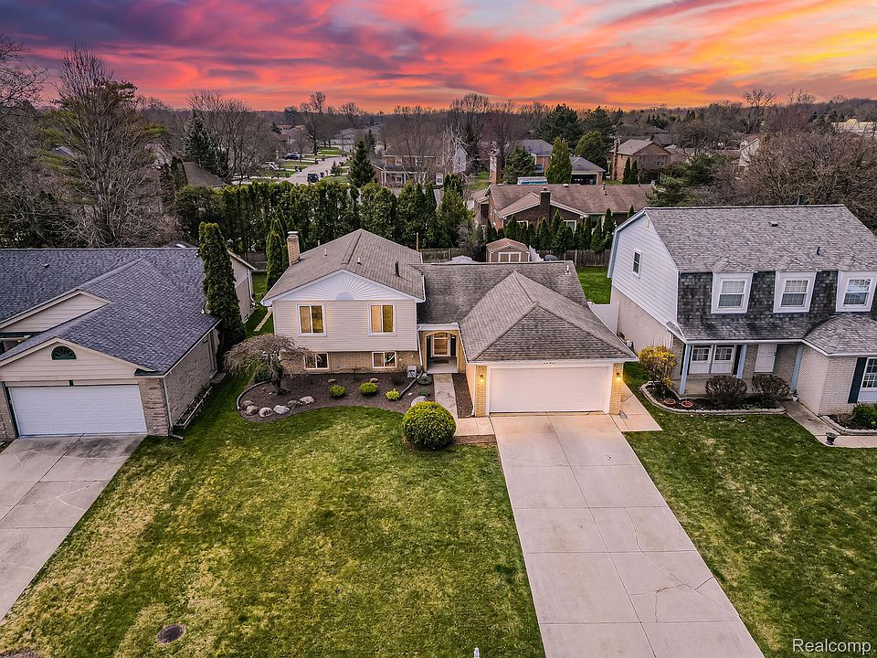 1st image of 39411 Baroque Blvd