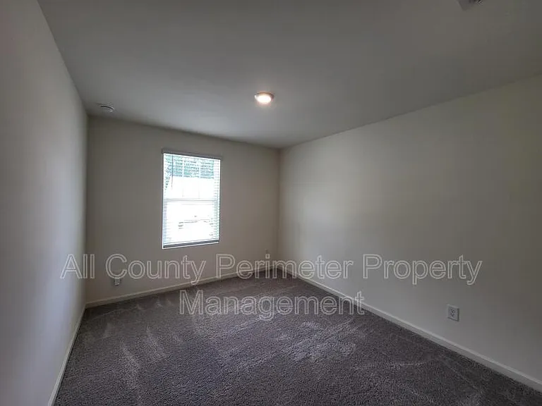 212 Cottontail Ln — Photo 16