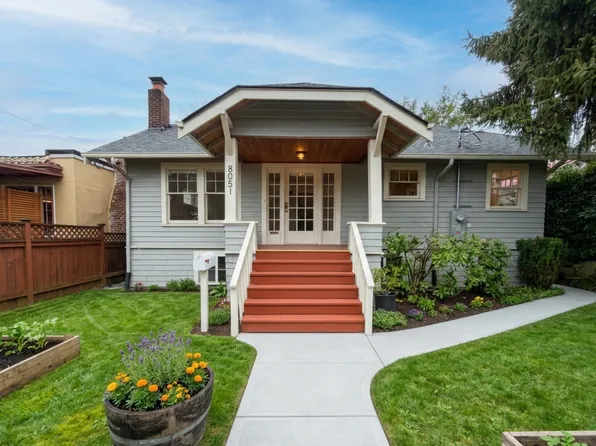 8051 15th Ave NE, Seattle, WA 98115