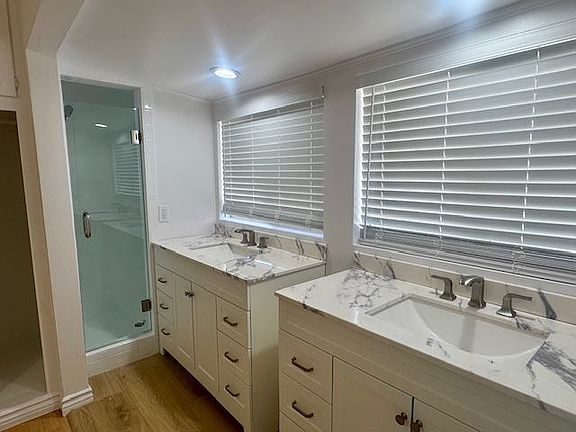 2nd image of 5118 Topanga Canyon Blvd