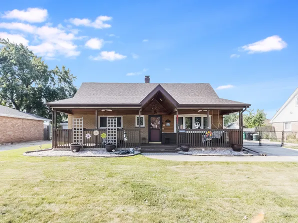 6941 Olympic Dr, Bridgeview, IL 60455
