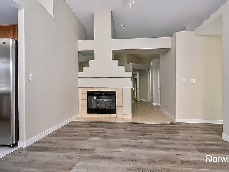4600 Mancilla St — Photo 5
