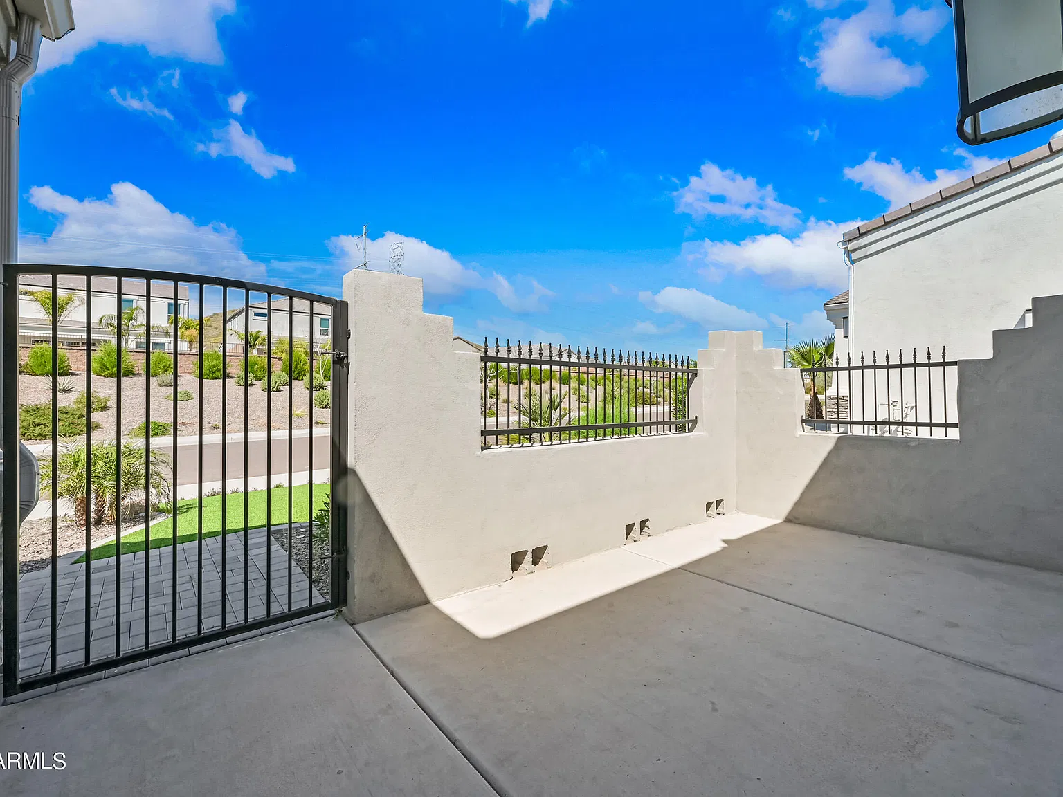 5 bed, 3.0 bath, 1999 sqft, $3,195 — Photo 2