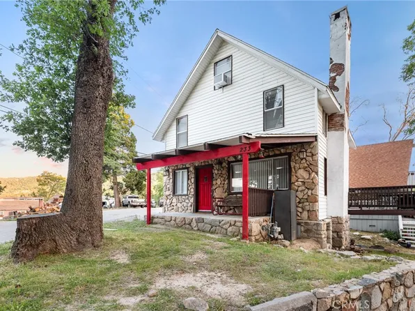 233 Glen Avon Dr, Cedar Glen, CA 92321