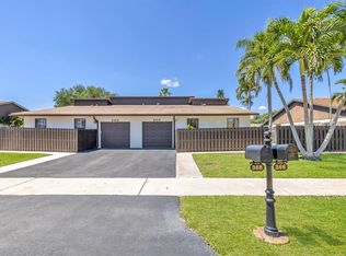 366 SW 27th Ave, Delray Beach, FL 33445