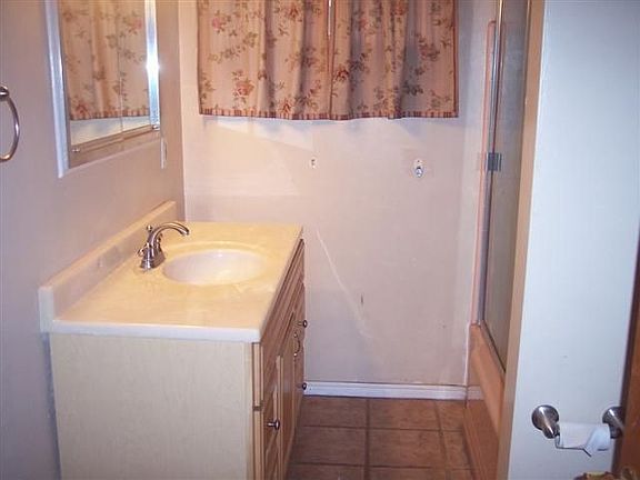 2nd image of 1334 N Heathdale Ave
