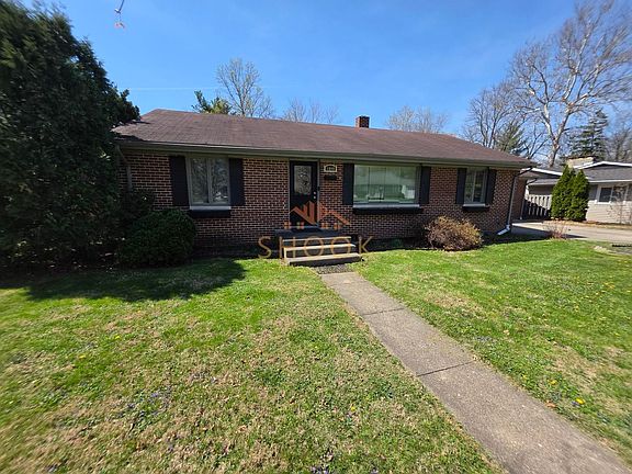 2nd image of 1809 Ravinia Rd