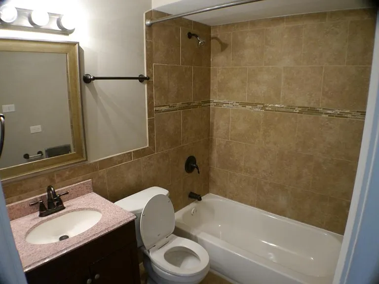 11937 S Hamlin Ave #3C — Photo 6