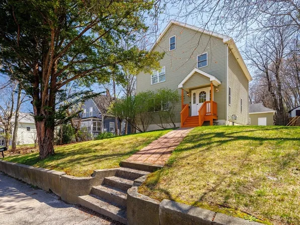 608 Church St, Northbridge, MA 01534