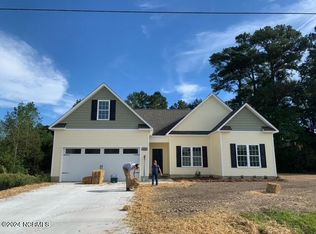 304 Gate Stone Ln, Jacksonville, NC 28540
