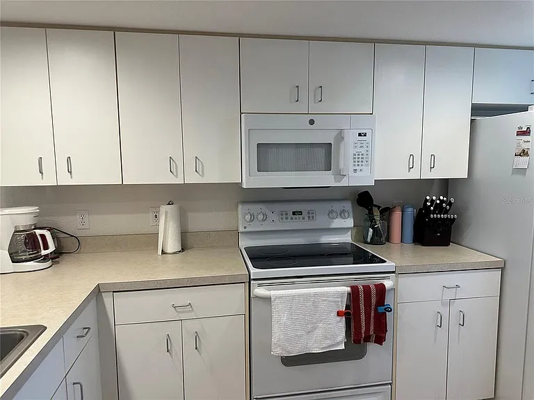 9550 Fiddlers Green Cir #105 — Photo 5