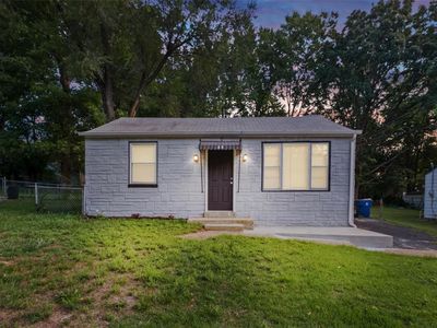 23 Becker Dr, Saint Louis, MO, 63135