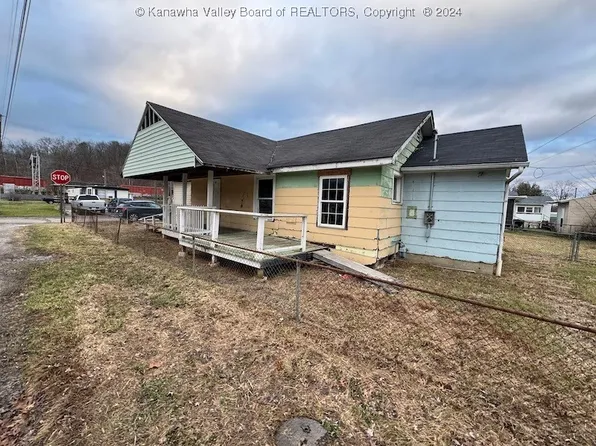 5001 Altizer Ave, Huntington, WV 25705