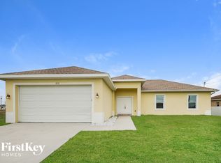 4218 27th St SW, Lehigh Acres, FL 33976