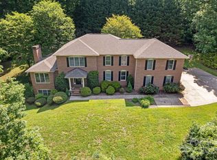 104 Belvedere Dr, Morganton, NC 28655