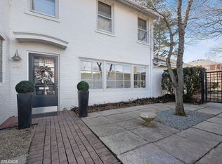 680 Elder Ln, Winnetka, IL 60093