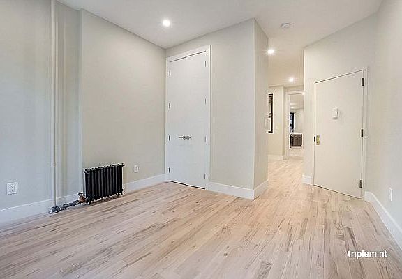 4th image of 728 Amsterdam Ave #4SS
