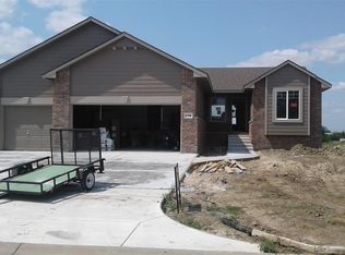 1739 S Lynnrae St, Wichita, KS 67207