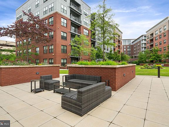 4th image of 2960 Vaden Dr #2N-602