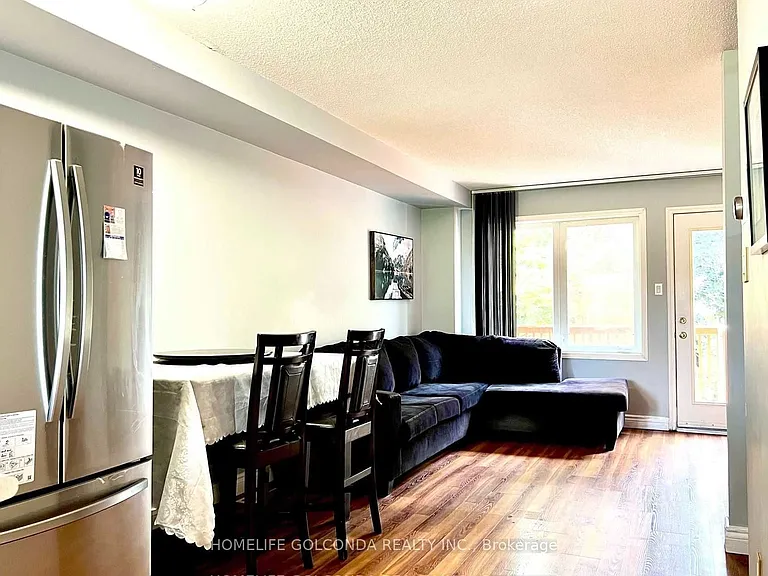 21 Elgin Mills Rd W #15 — Photo 4
