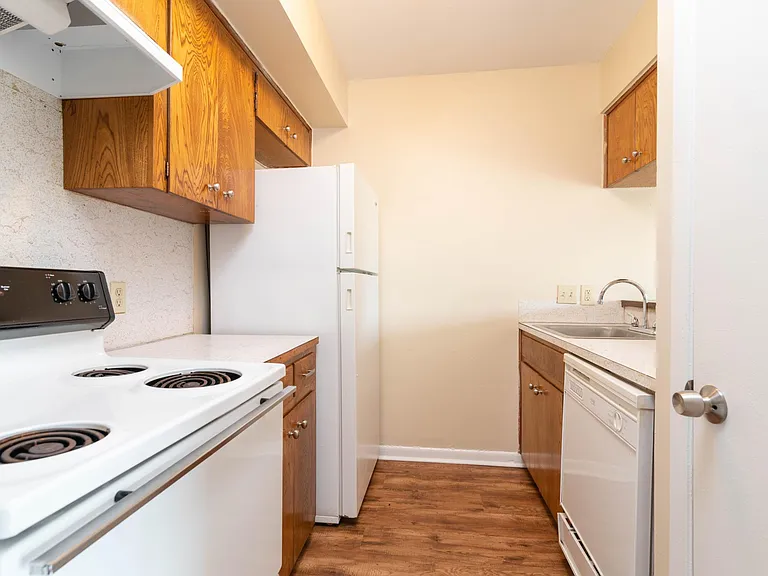 203 E Bowie St #2 — Photo 7