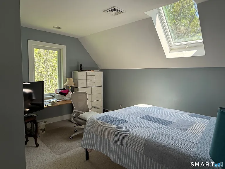221 Wamphassuc Rd — Photo 9