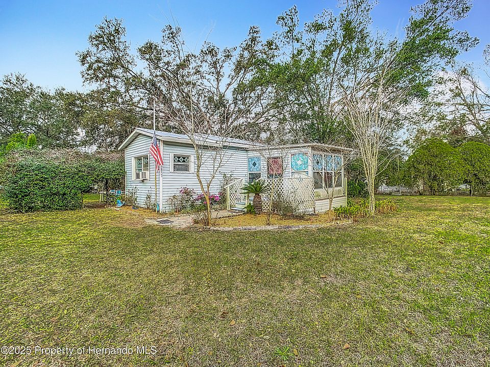 2nd image of 12857 Jan St