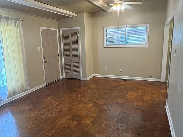721 Meadowdale Pl — Photo 8