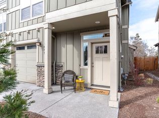 1068 SE Leonel Ln, Bend, OR 97702