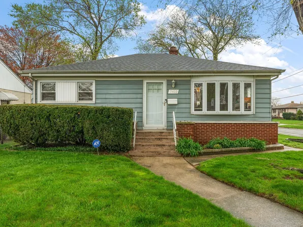 7419 Carolina Ave, Hammond, IN 46323
