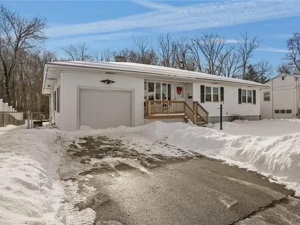 25 Fisher St, North Providence, RI 02911