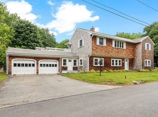 8-8-8A Fairview Ave, Newbury, MA 01951