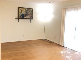 206 S Hunt Club Run, Newport News, VA 23608