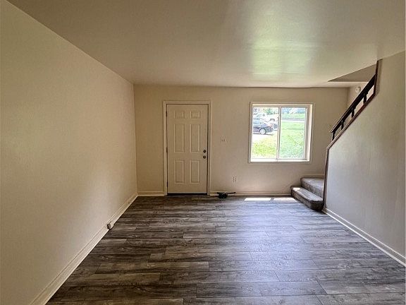 4th image of 803 Monticello Dr