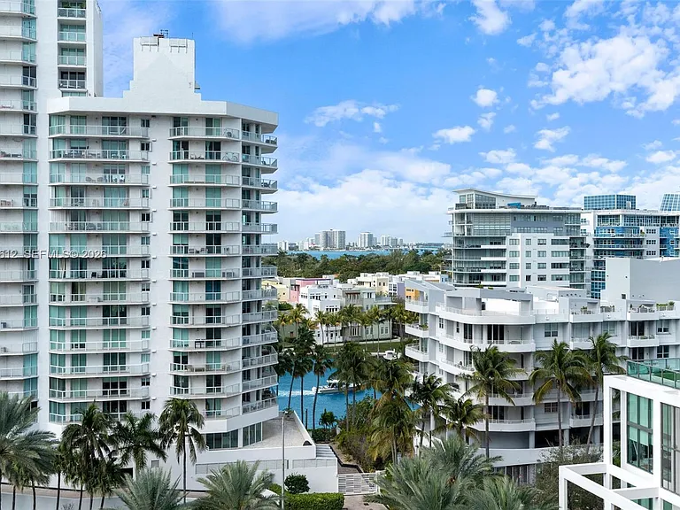 5959 Collins Ave #1001 — Photo 27
