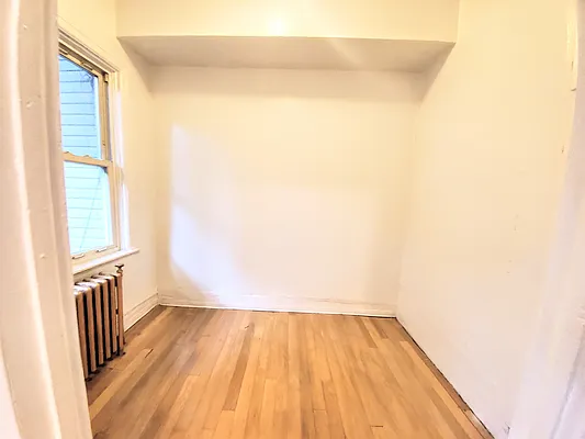 Rented by East Williamsburg Realty Inc | media 4