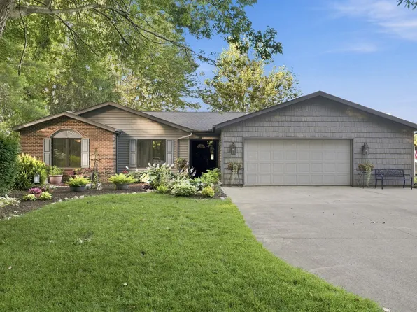 624 N Shore Dr, Kendallville, IN 46755