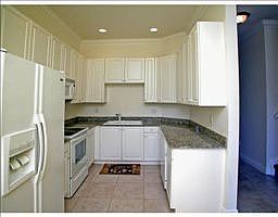 4th image of 3350 Lakeside Dr #53