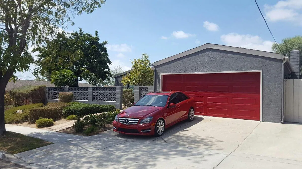 5320 Hewlett Drive — Photo 1