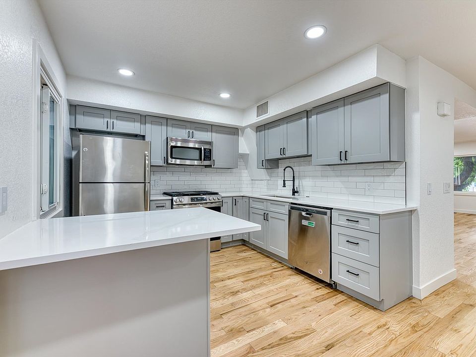 Modern kitchen