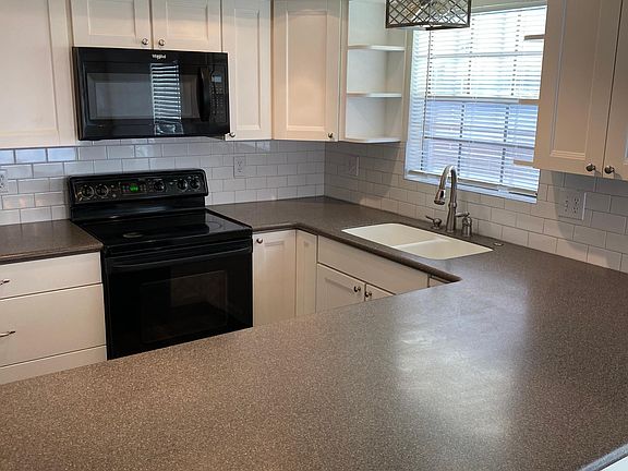 5th image of 20 S Buena Vista Ave Unit 113