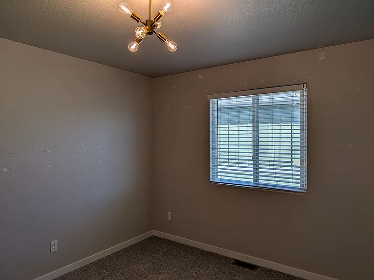 7709 Camille Ct — Photo 16