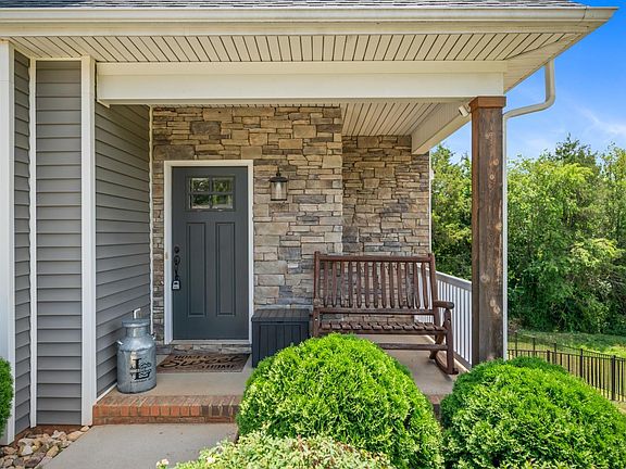 3rd image of 266 Timber Ridge Dr