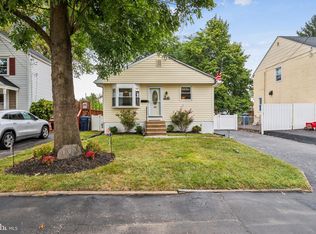 109 Walnut Rd, Wallingford, PA 19086